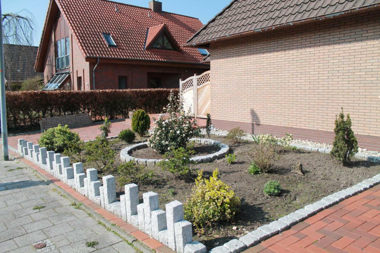 Ferienwohnung-Loga Леер Экстерьер фото
